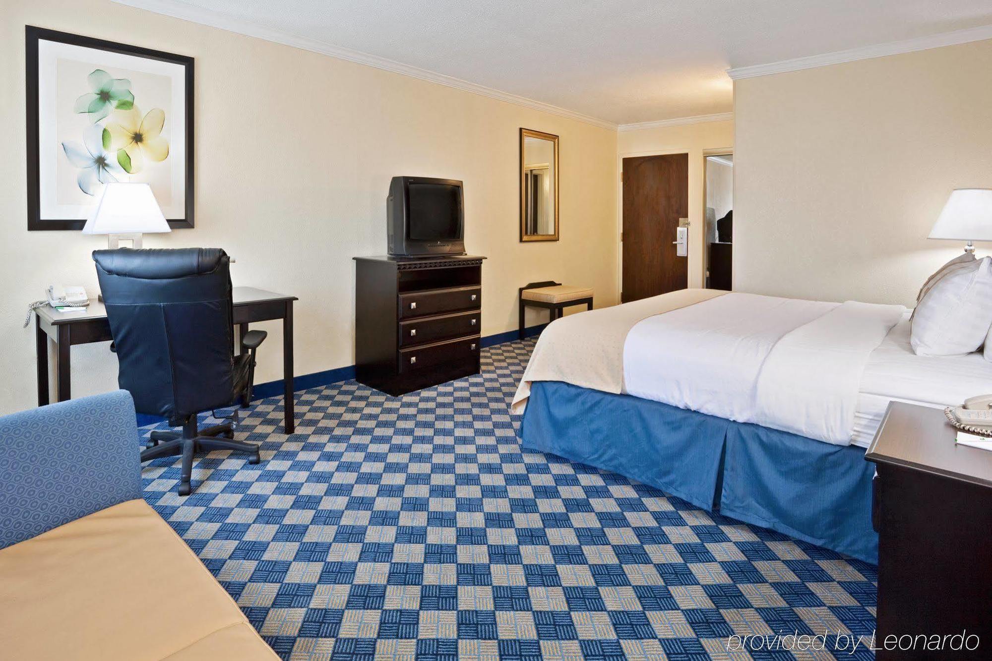 Holiday Inn Columbus North I-270 Worthington Pokoj fotografie